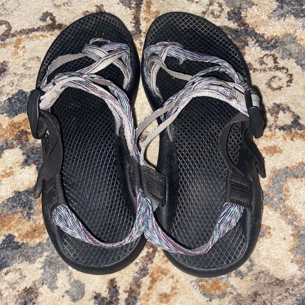 Women size 8 chacos